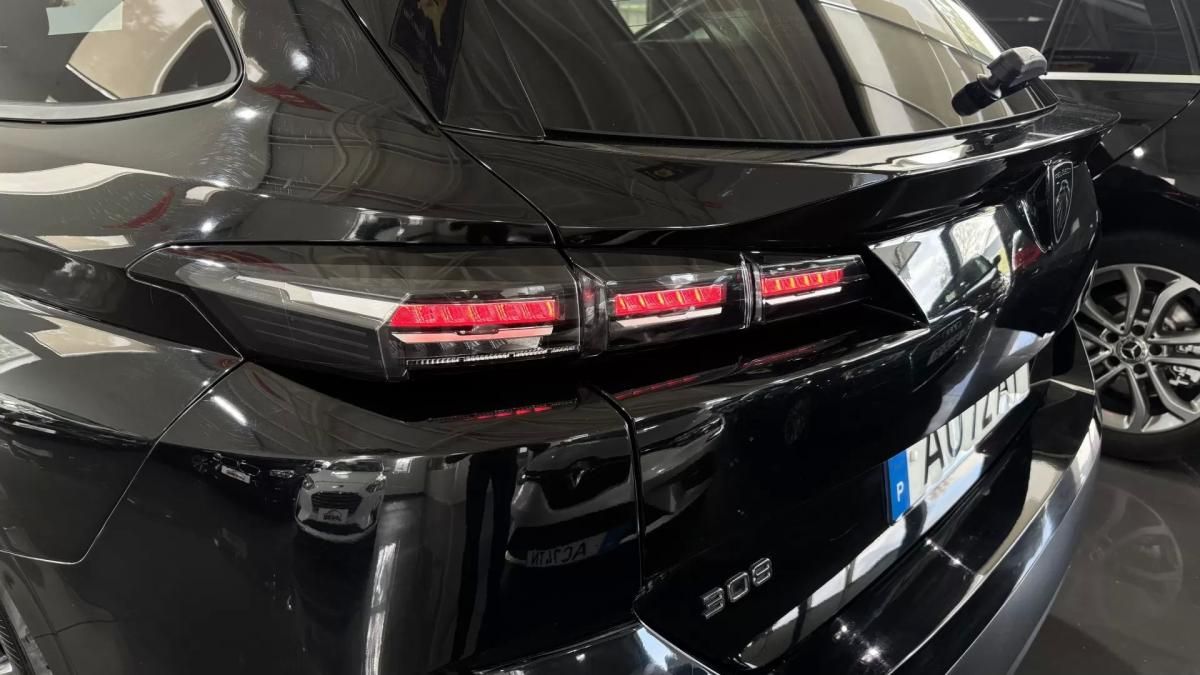 peugeot-308-sw-2022-diesel-1499cc