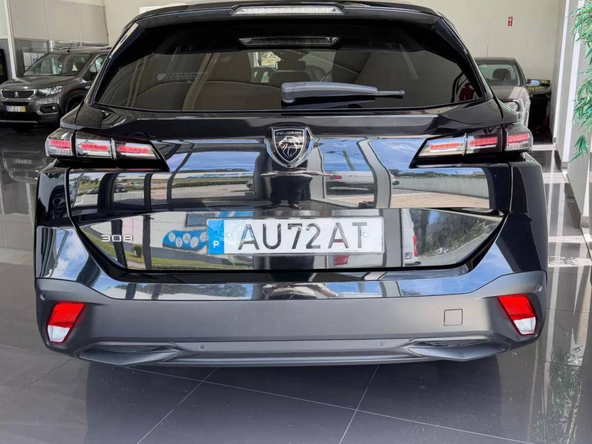 peugeot-308-sw-2022-diesel-1499cc