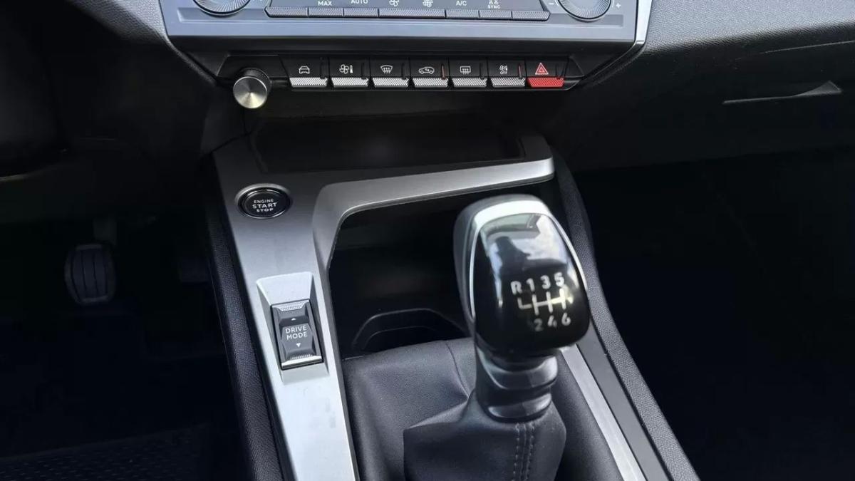 peugeot-308-sw-2022-diesel-1499cc