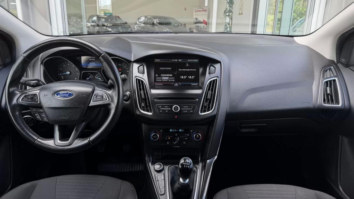 ford-focus-sw-2015-gasolina-998cc
