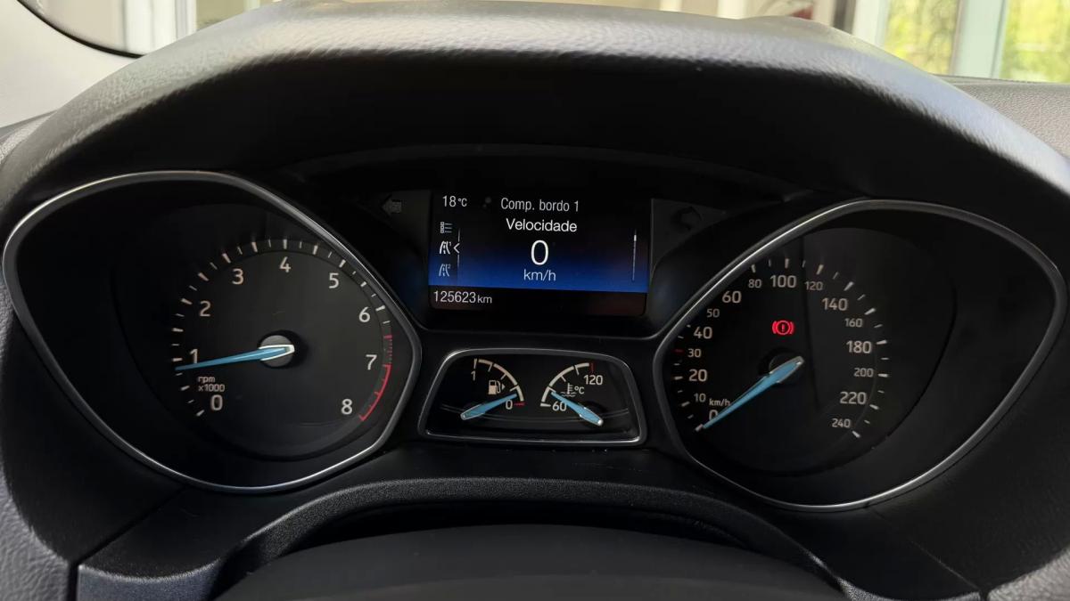 ford-focus-sw-2015-gasolina-998cc