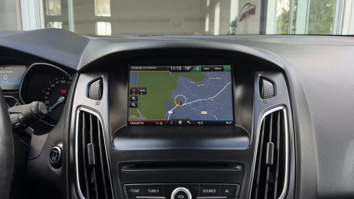 ford-focus-sw-2015-gasolina-998cc