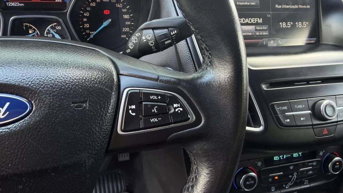 ford-focus-sw-2015-gasolina-998cc