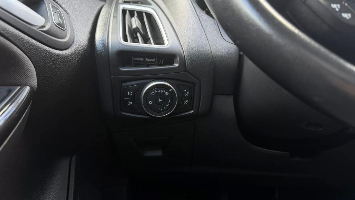 ford-focus-sw-2015-gasolina-998cc