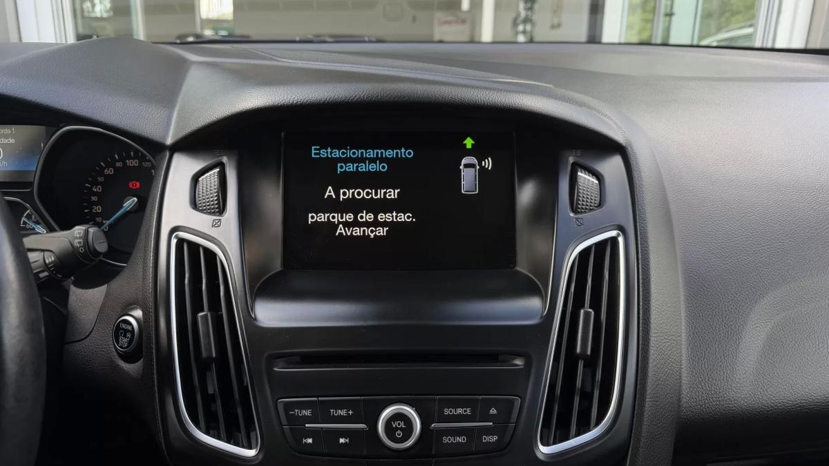 ford-focus-sw-2015-gasolina-998cc
