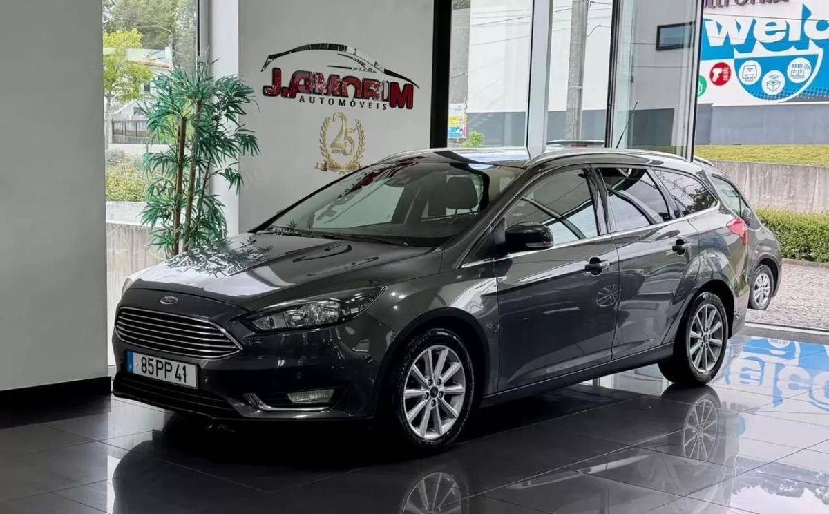ford-focus-sw-2015-gasolina-998cc
