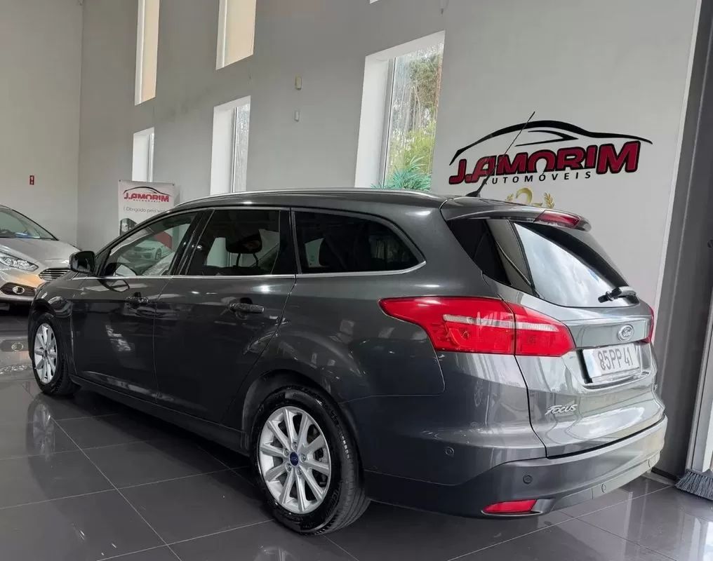 ford-focus-sw-2015-gasolina-998cc