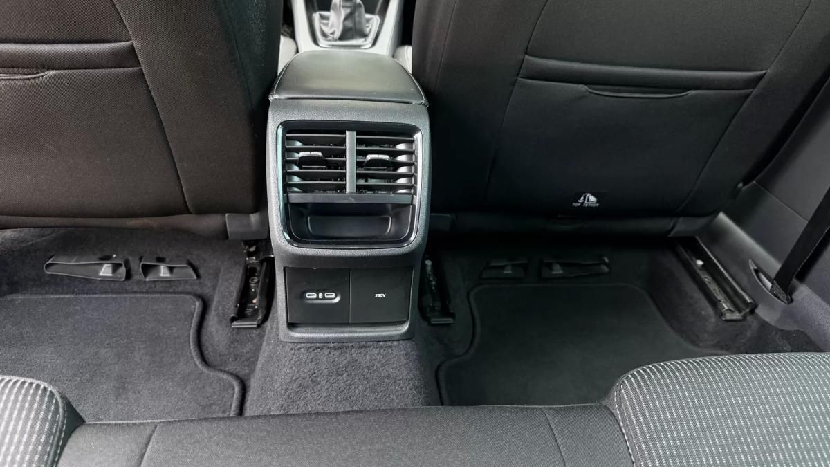 skoda-octavia-break-2023-diesel-1968cc