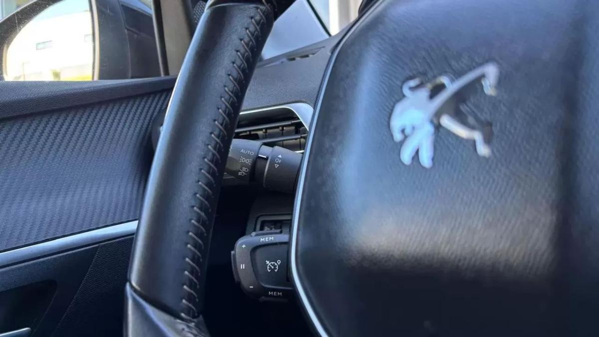 peugeot-3008-2021-diesel-1499cc