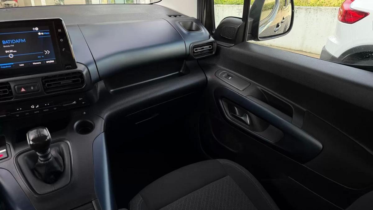 peugeot-rifter-2019-gasolina-1199cc