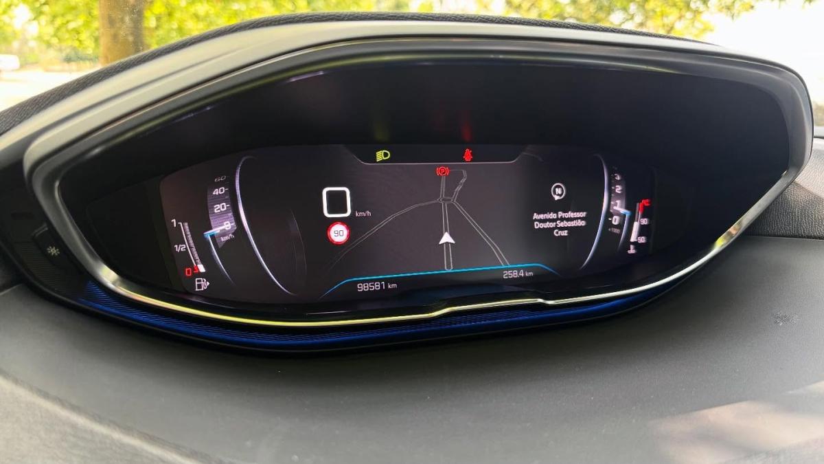 peugeot-3008-2021-diesel-1499cc