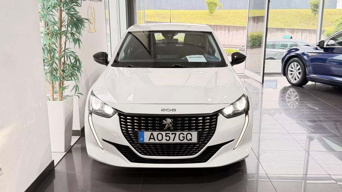 peugeot-208-2022-diesel-1499cc