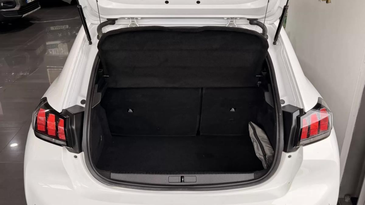 peugeot-208-2022-diesel-1499cc
