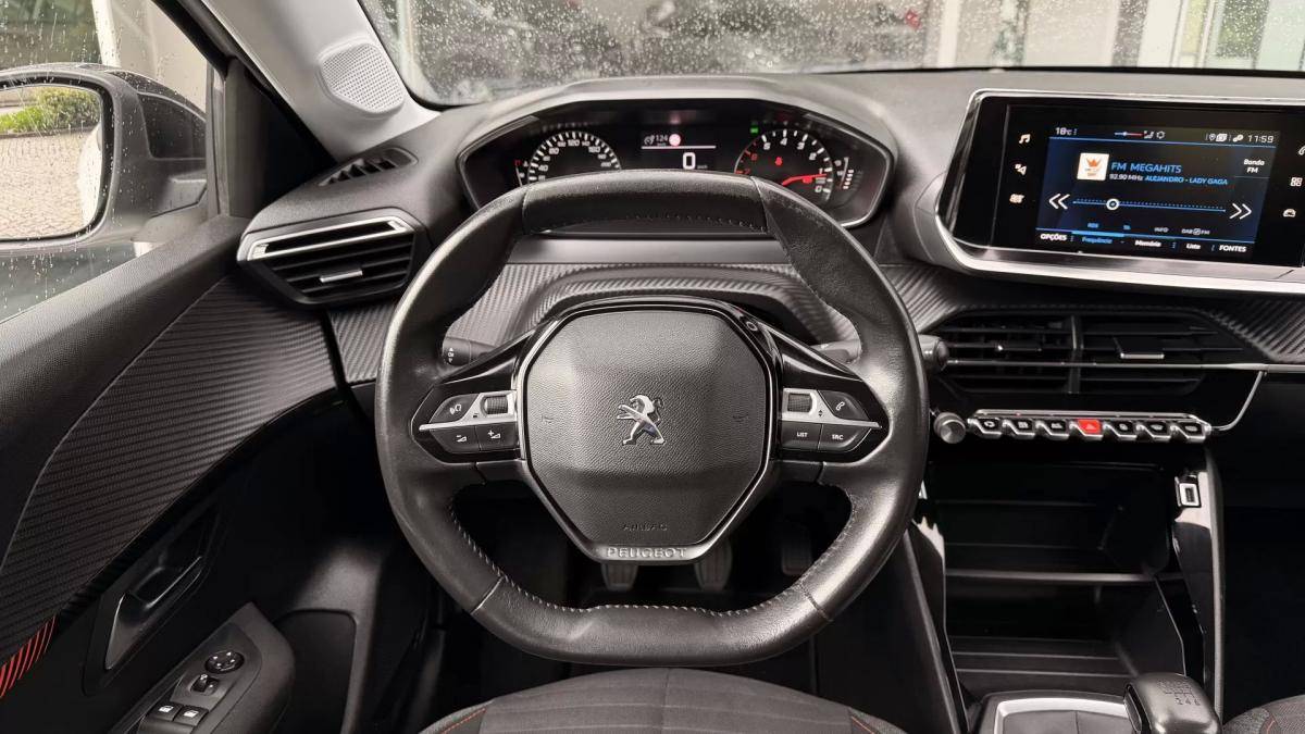 peugeot-208-2022-diesel-1499cc