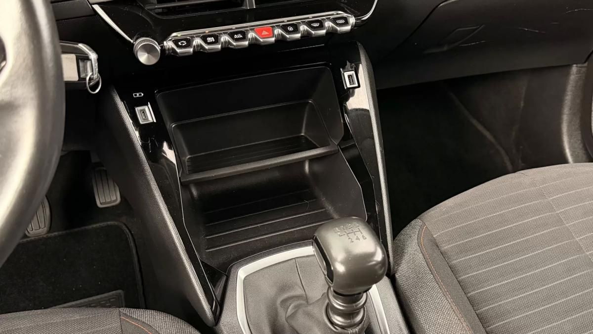 peugeot-208-2022-diesel-1499cc