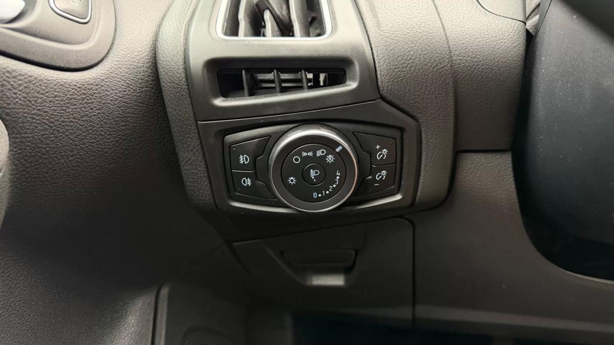 ford-focus-sw-2018-gasolina-998cc