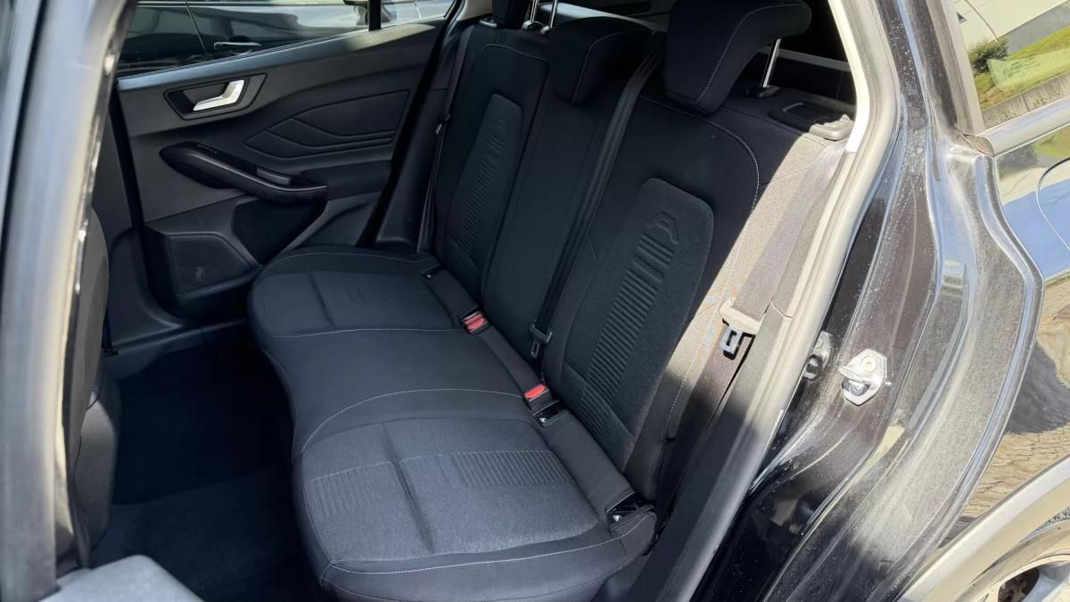 ford-focus-sw-2022-diesel-1499cc