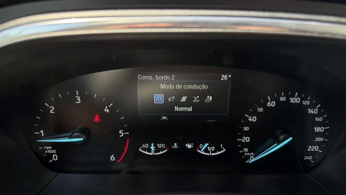 ford-focus-sw-2022-diesel-1499cc