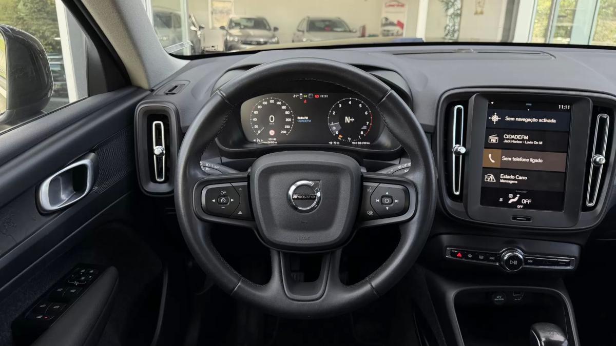volvo-xc40-2022-gasolina-1477cc