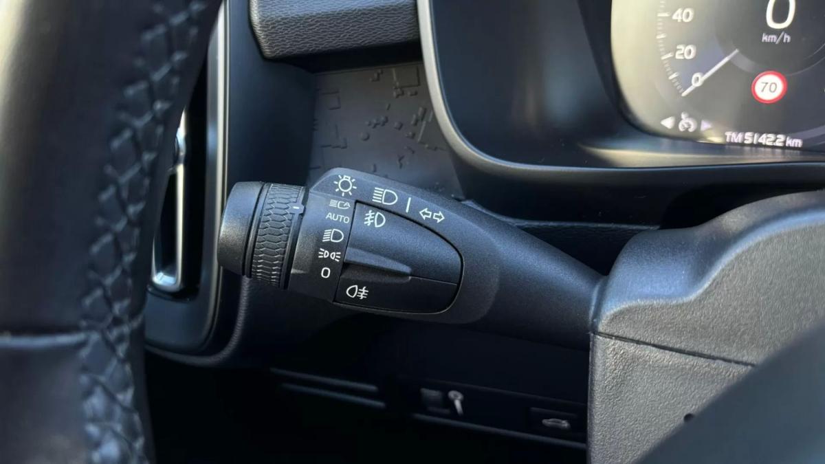 volvo-xc40-2022-gasolina-1477cc