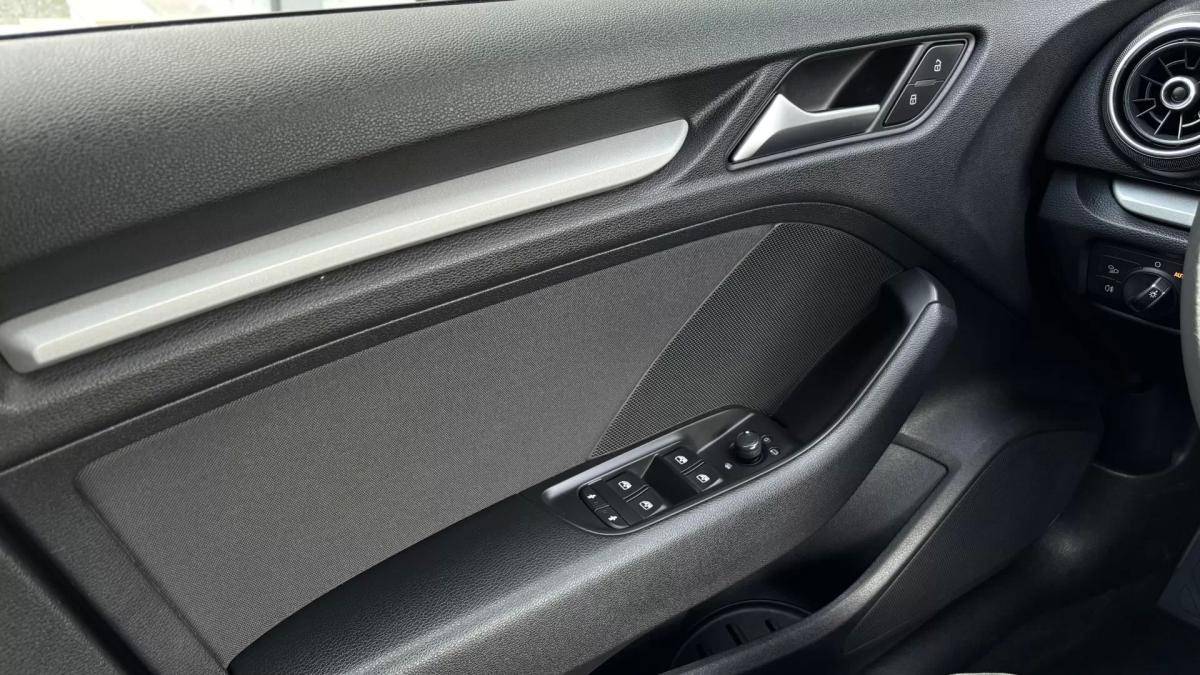 audi-a3-sportback-2018-diesel-1598cc