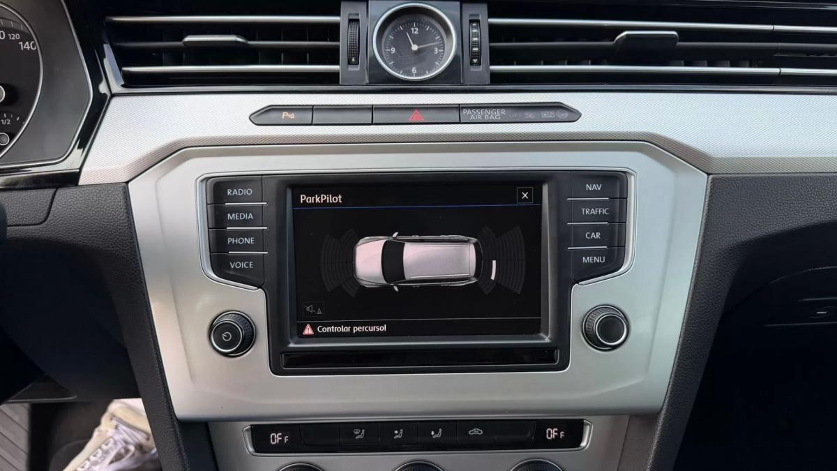 volkswagen-passat-variant-2017-diesel-1968cc