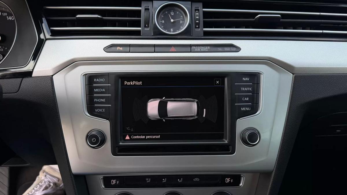 volkswagen-passat-variant-2017-diesel-1968cc