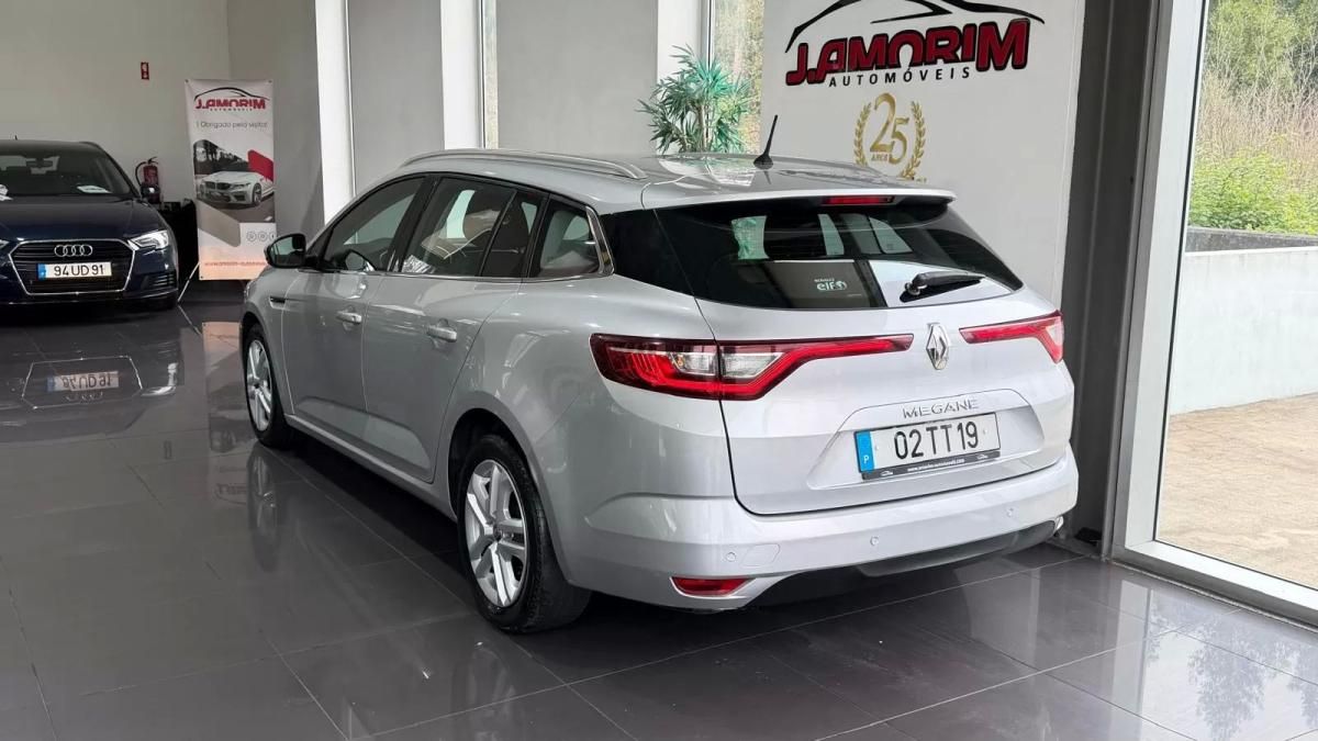 renault-megane-sport-tourer-2017-diesel-1461cc