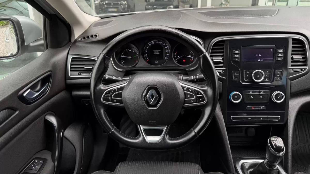 renault-megane-sport-tourer-2017-diesel-1461cc