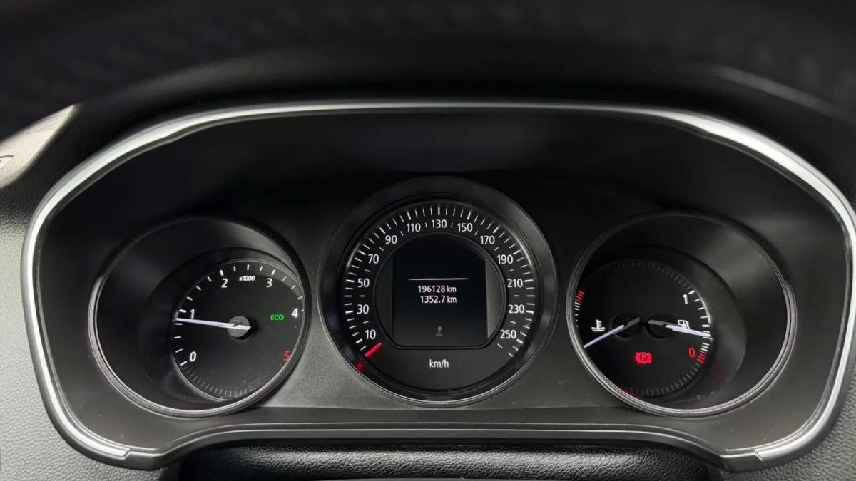 renault-megane-sport-tourer-2017-diesel-1461cc