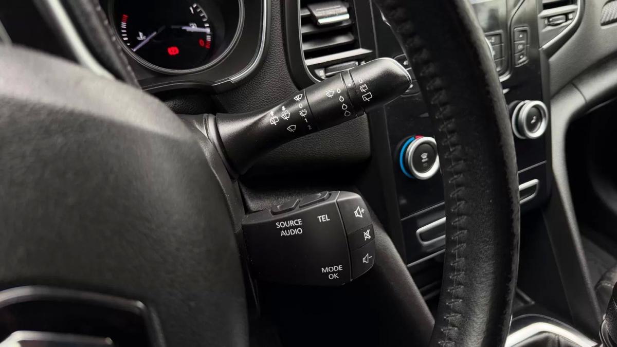 renault-megane-sport-tourer-2017-diesel-1461cc