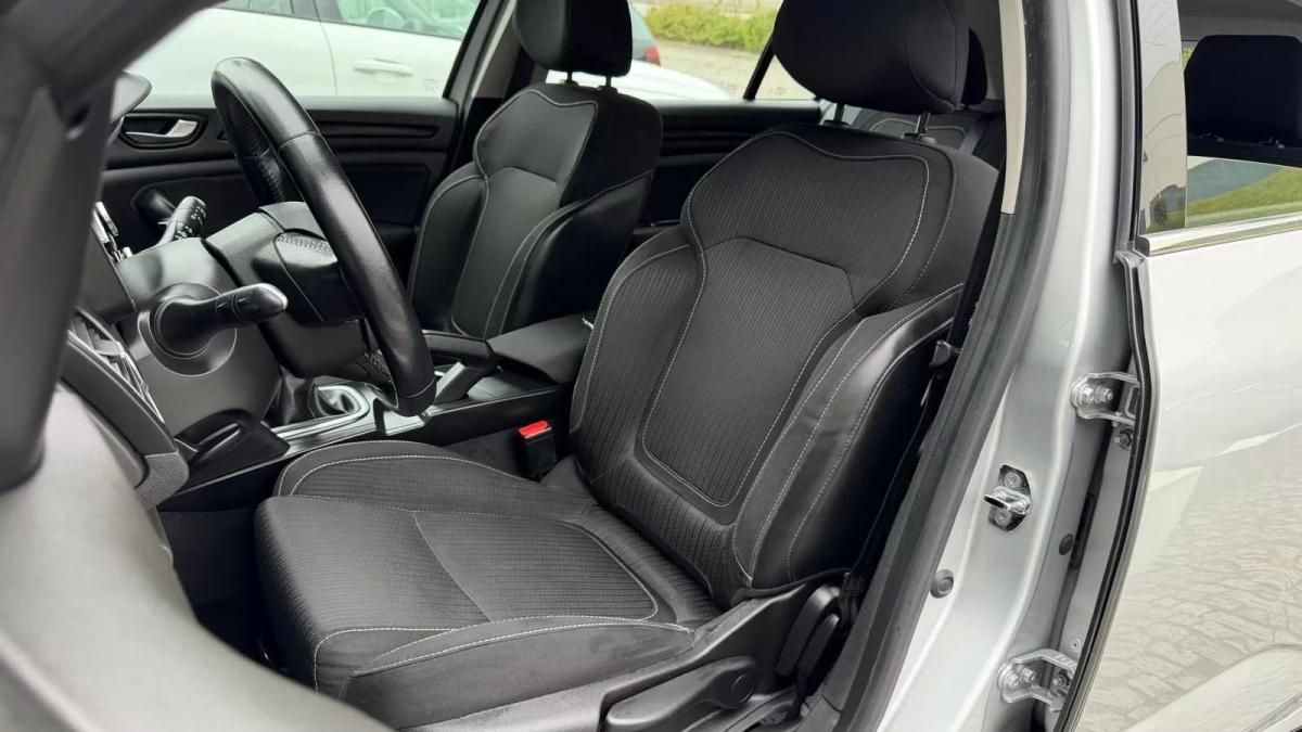 renault-megane-sport-tourer-2017-diesel-1461cc
