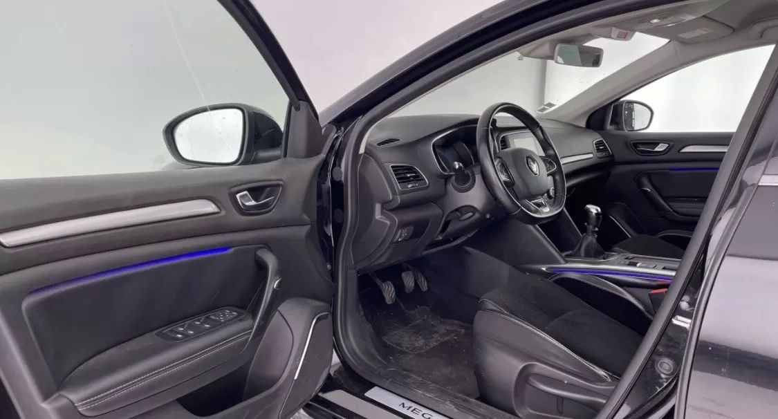 renault-megane-sport-tourer-2018-diesel-1461cc