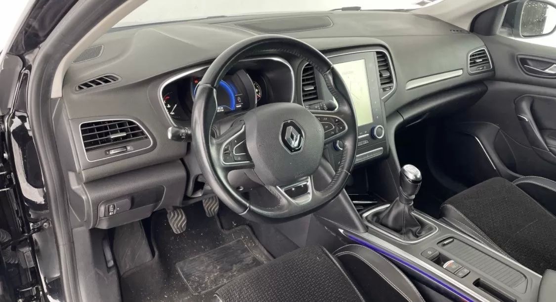 renault-megane-sport-tourer-2018-diesel-1461cc