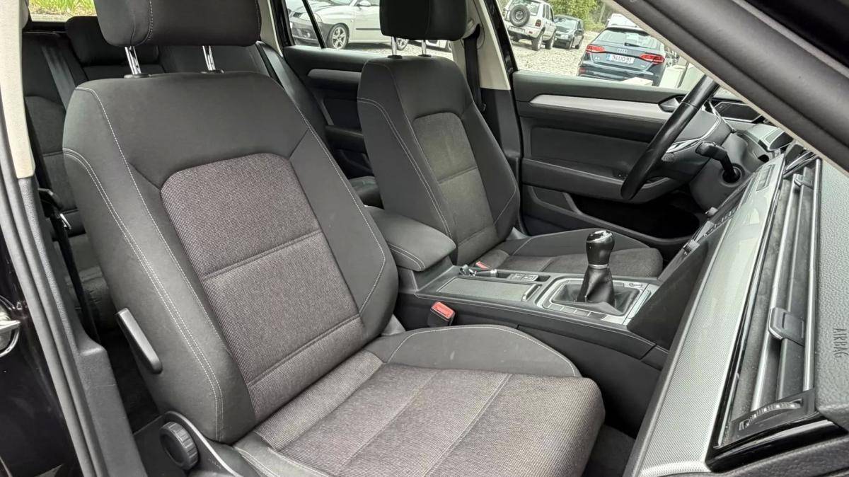 volkswagen-passat-variant-2015-diesel-1598cc