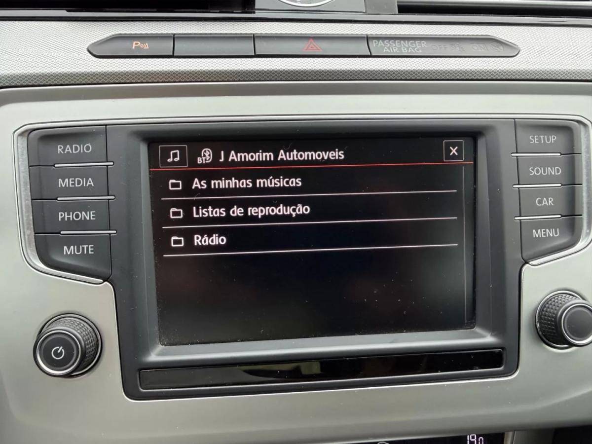 volkswagen-passat-variant-2015-diesel-1598cc