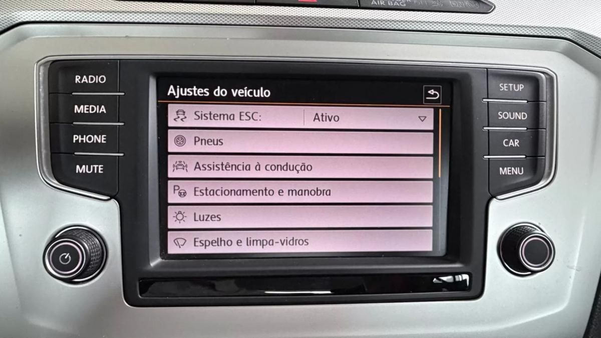 volkswagen-passat-variant-2015-diesel-1598cc