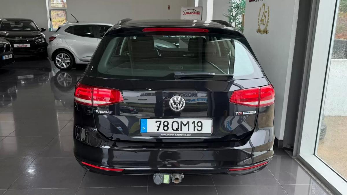 volkswagen-passat-variant-2015-diesel-1598cc