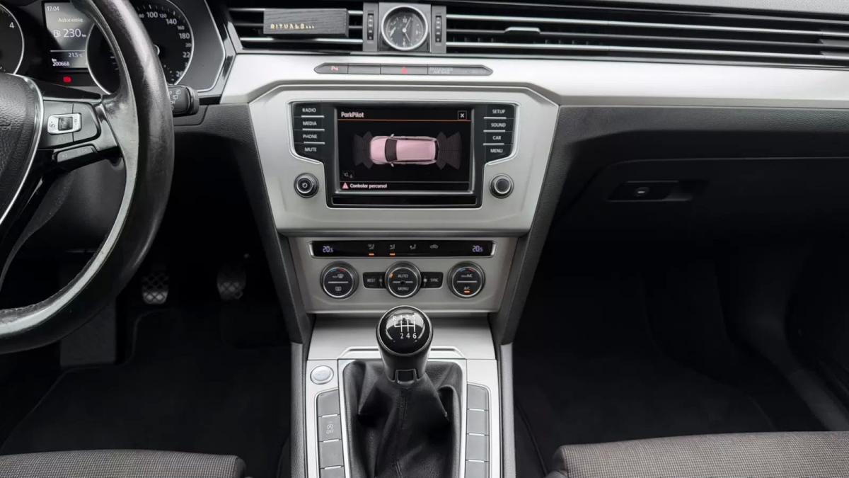 volkswagen-passat-variant-2015-diesel-1598cc