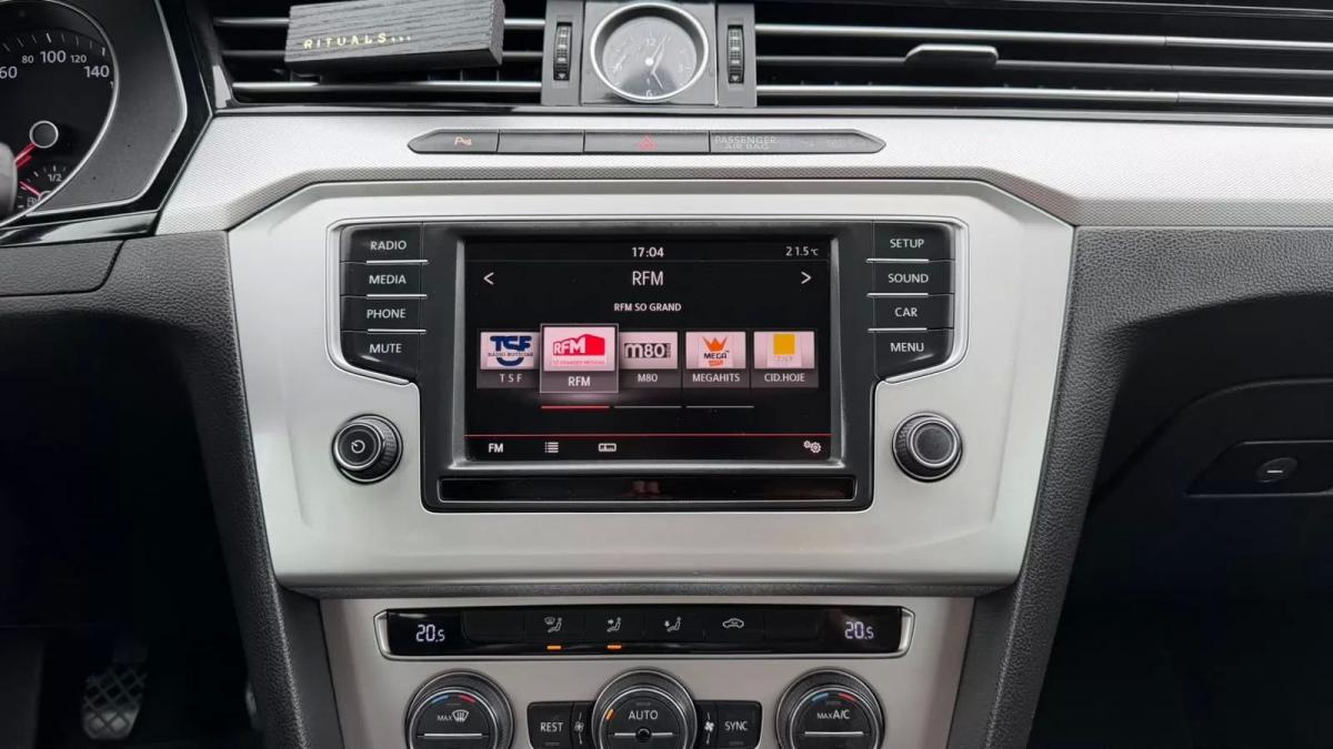 volkswagen-passat-variant-2015-diesel-1598cc