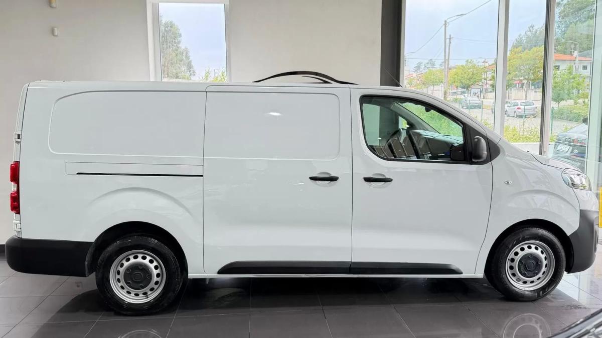 fiat-scudo-2022-diesel-1499cc