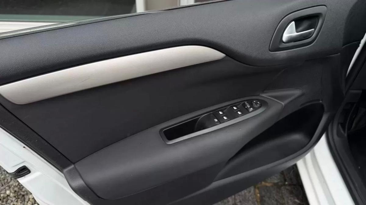 citroen-c4-2017-diesel-1560cc