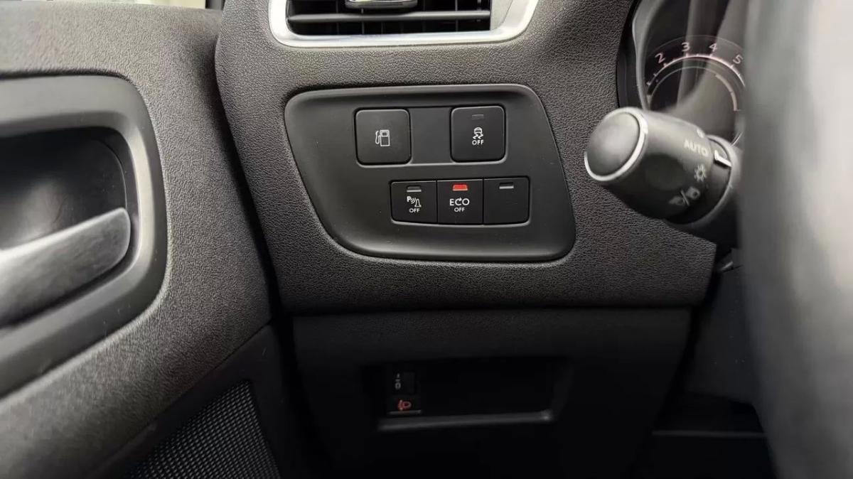 citroen-c4-2017-diesel-1560cc