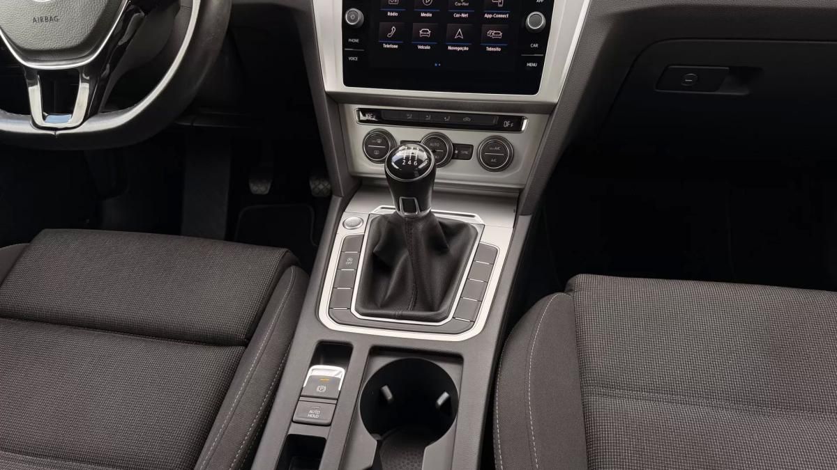 volkswagen-passat-variant-2019-diesel-1968cc