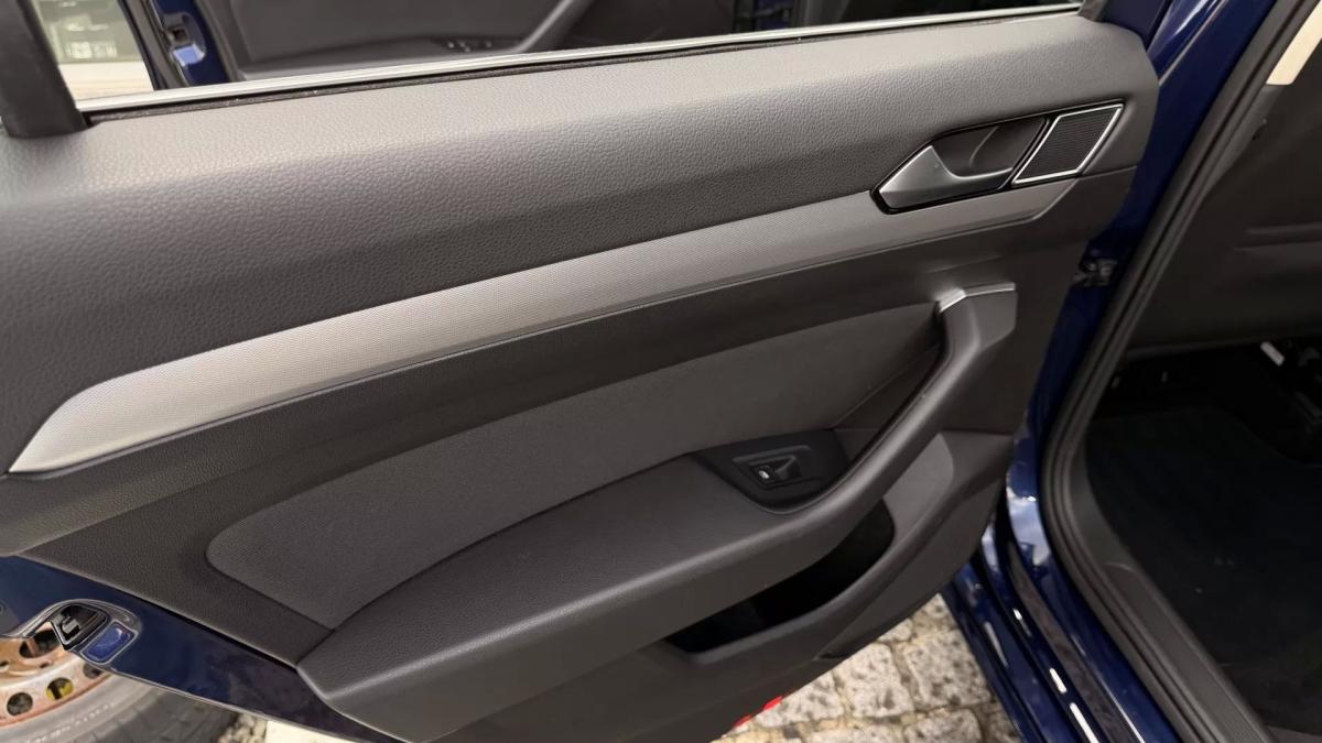 volkswagen-passat-variant-2019-diesel-1968cc