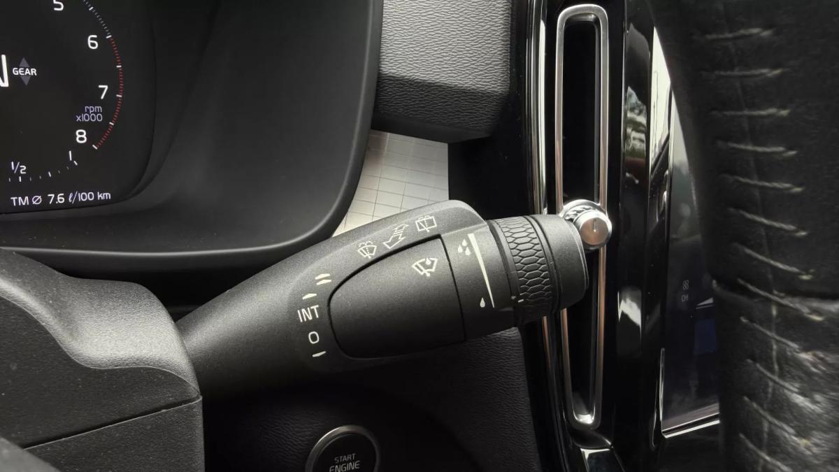 volvo-xc40-2019-gasolina-1477cc
