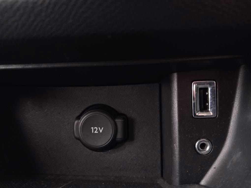 peugeot-308-sw-2015-diesel-1997cc