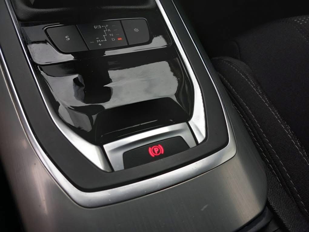 peugeot-308-sw-2015-diesel-1997cc
