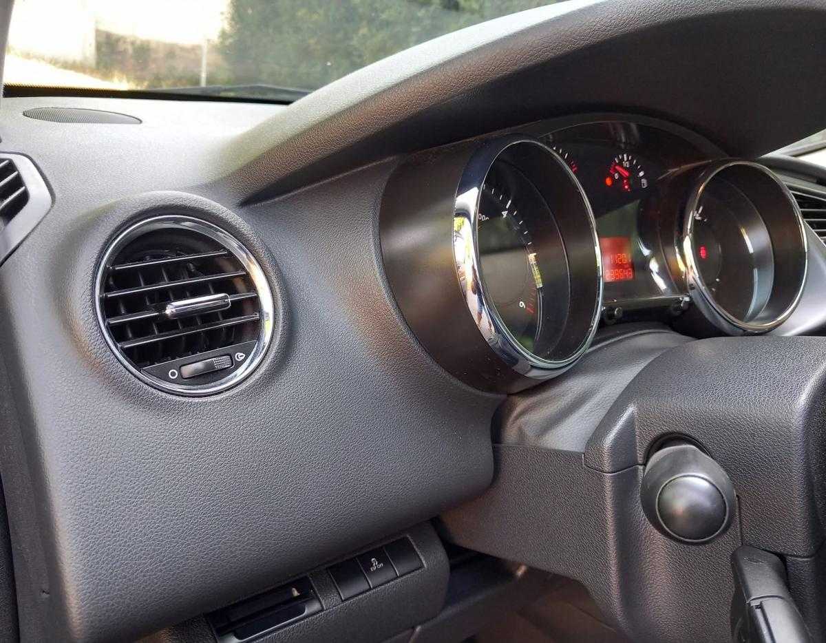 peugeot-3008-2011-diesel-1560cc