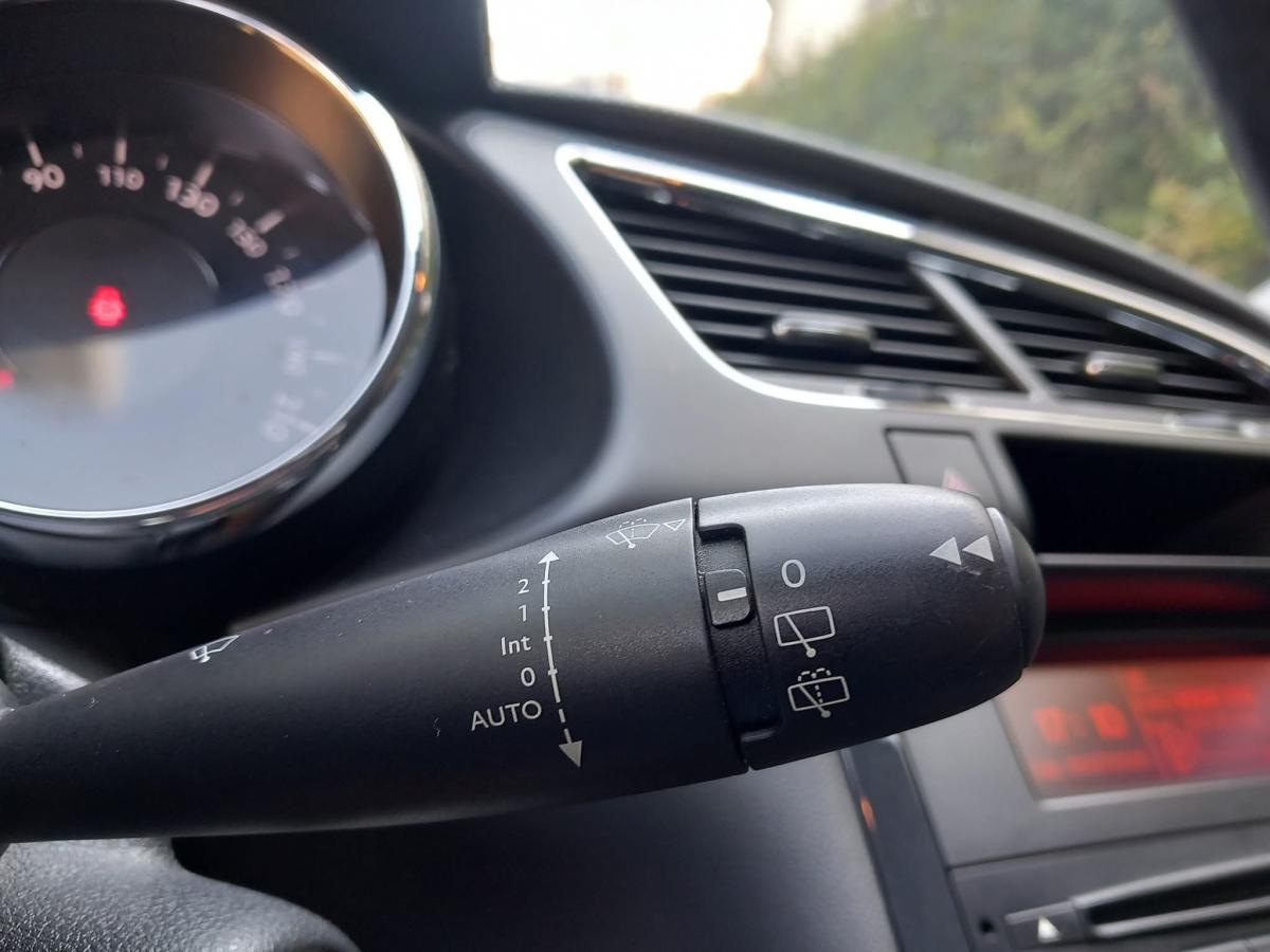 peugeot-3008-2011-diesel-1560cc